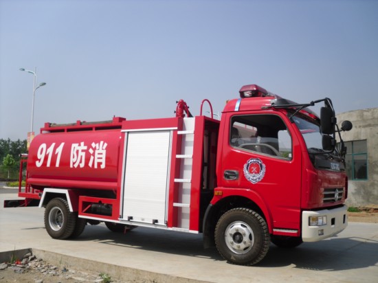 東風(fēng)單排消防車(chē)